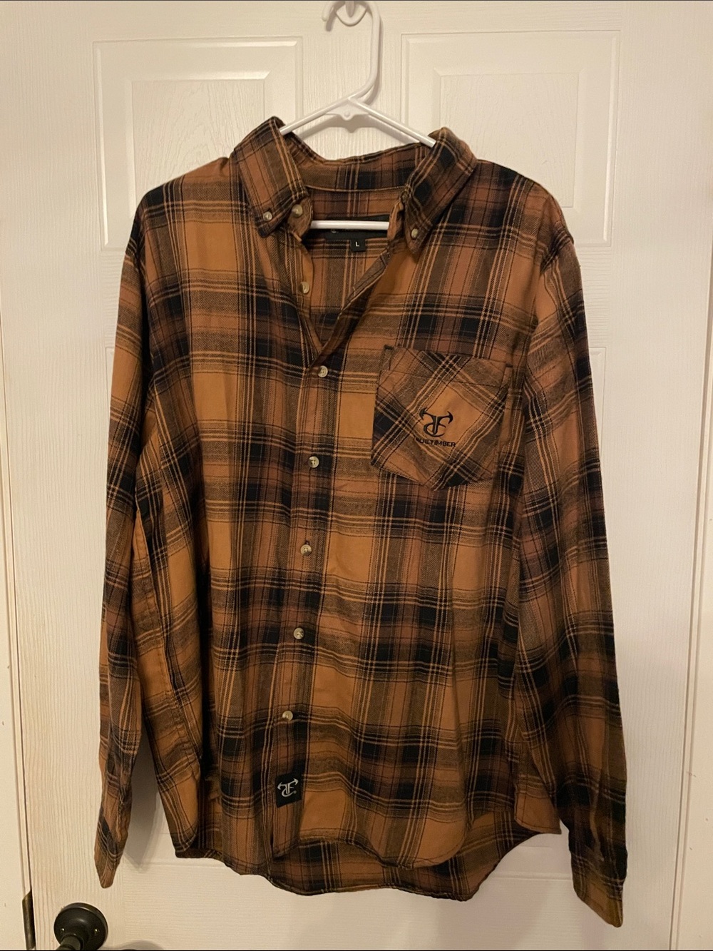 Men's Tan Plaid Button-Down Shirt with Chest Pocket